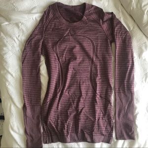Lululemon swiftly long sleeve, size 4